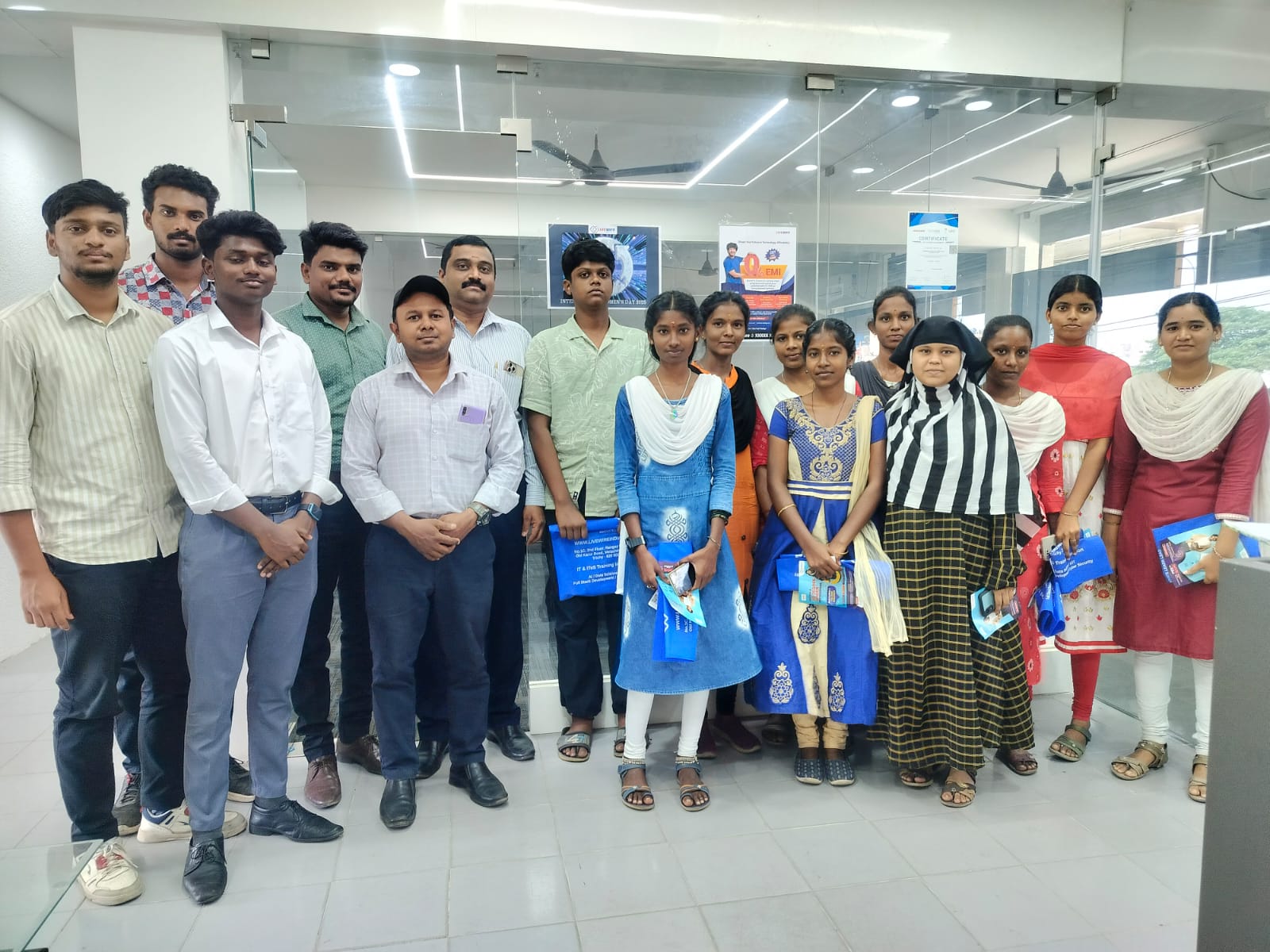 WhatsApp Image 2025-11-06 at 15.17.20_4d0ddbb4