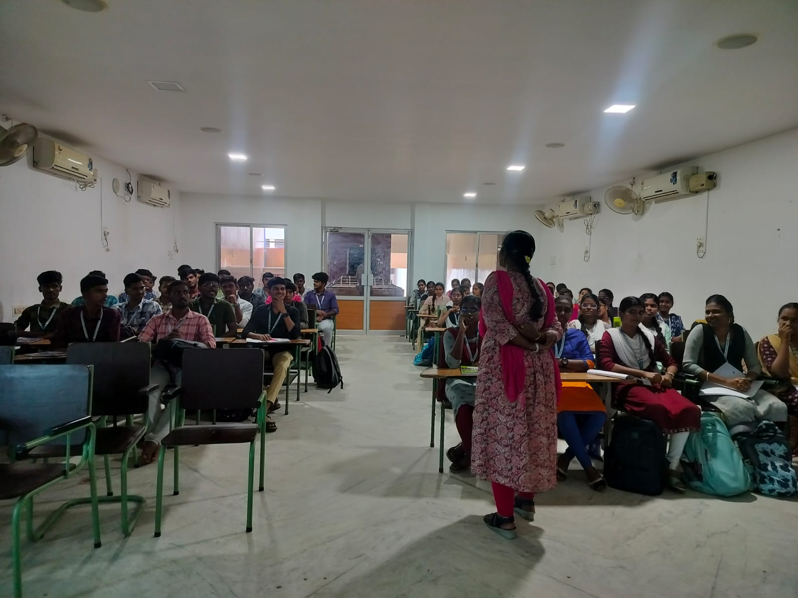 WhatsApp Image 2025-11-06 at 15.17.20_6d449042